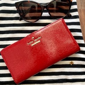 ♠️ Kate Spade Patent Leather Wallet ♠️